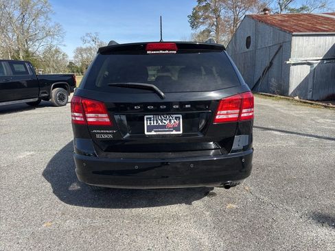 Used 2020 Dodge Journey SE w/ Blacktop Package image 6