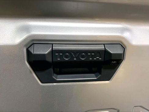 Certified 2025 Toyota Tacoma TRD Sport image 31