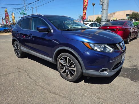 Used 2017 Nissan Rogue Sport SL AWD/4WD image 5