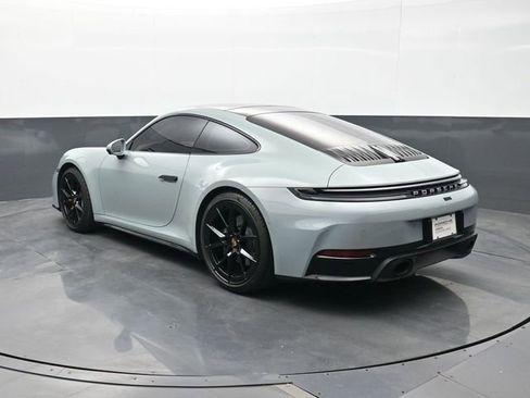 Certified 2025 Porsche 911 Carrera RWD image 3