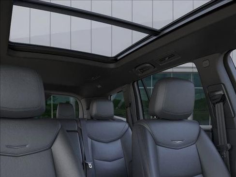 New 2025 Cadillac XT6 Luxury FWD image 24