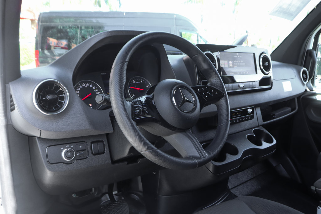 Used 2026 Mercedes-Benz Sprinter 2500 image 23