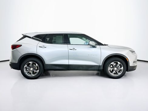 Used 2025 Chevrolet Blazer LT image 10