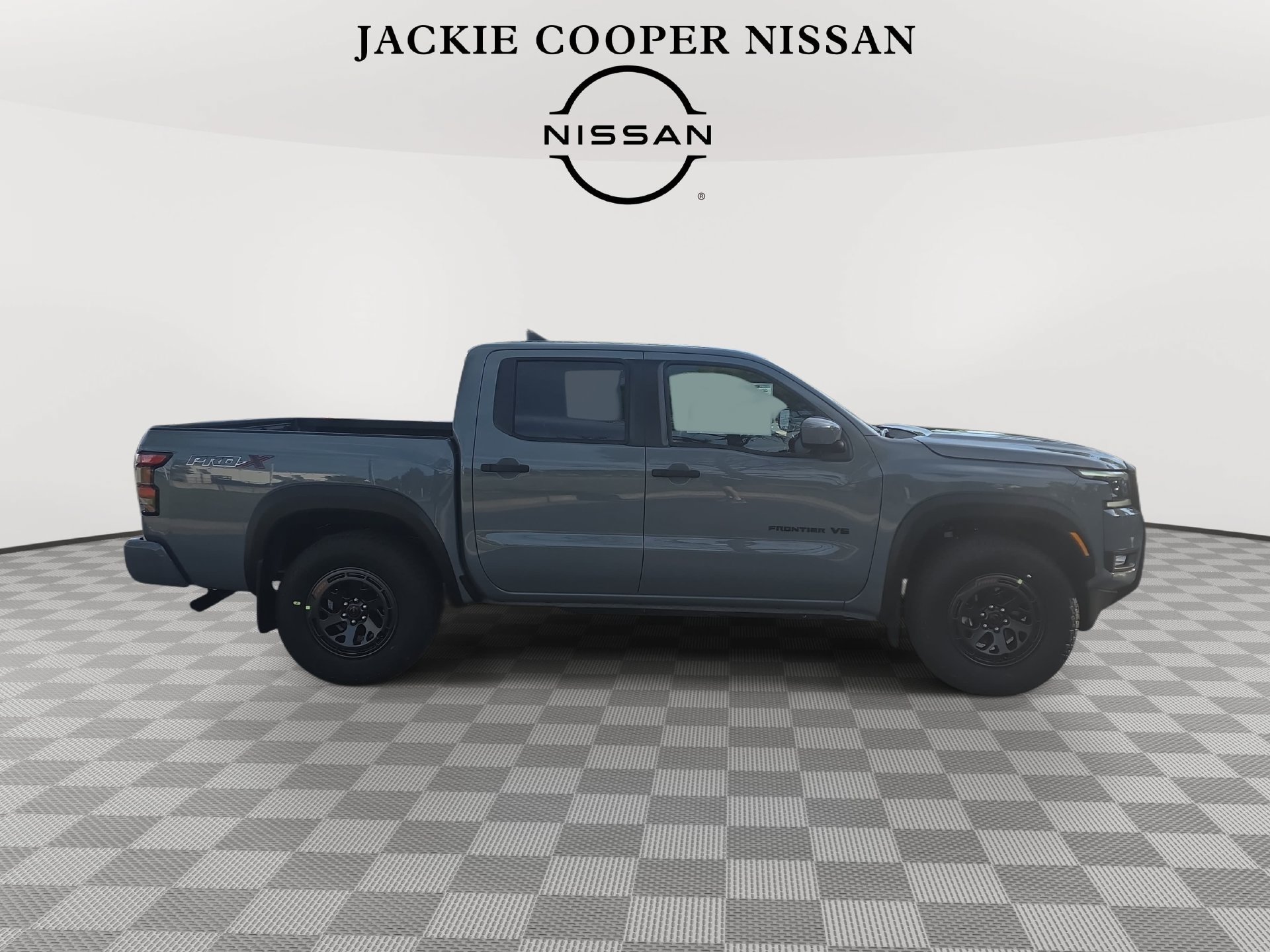 New 2027 Nissan Frontier Pro-X w/ Tow Package RWD image 4