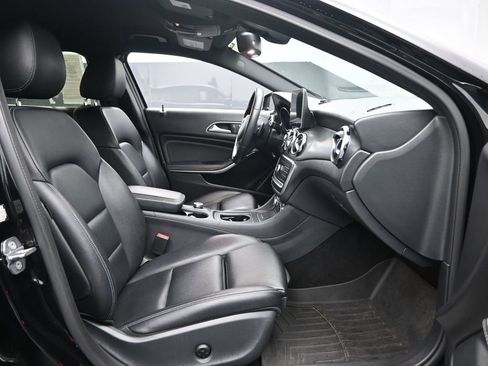 Used 2019 Mercedes-Benz GLA 250 GLA 250 image 34