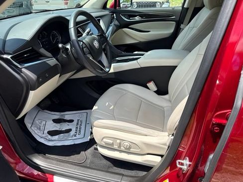 Used 2024 Buick Enclave Essence w/ Experience Buick Package AWD/4WD image 16