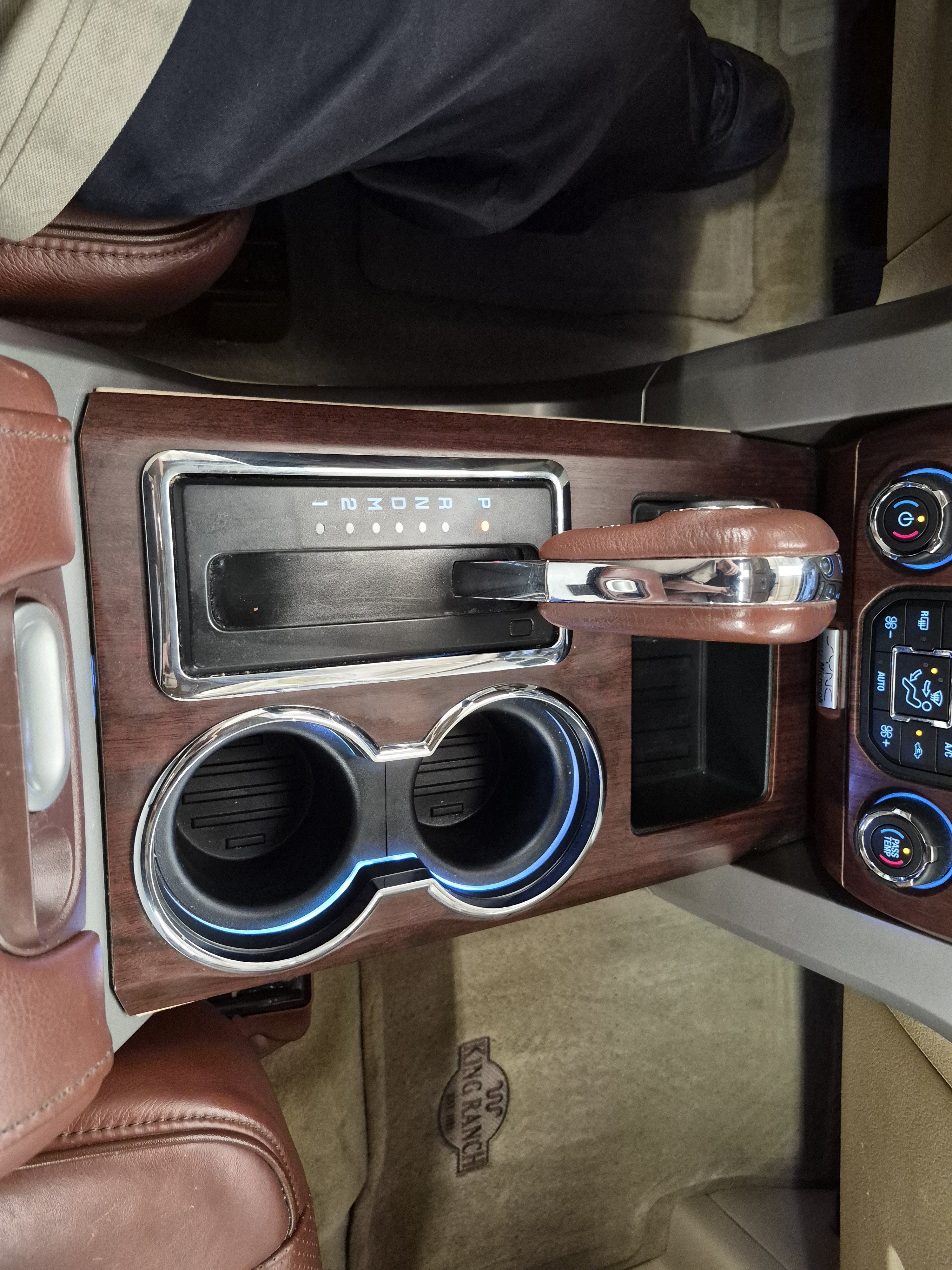 Used 2014 Ford F150 King Ranch w/ King Ranch Luxury Package AWD/4WD image 28