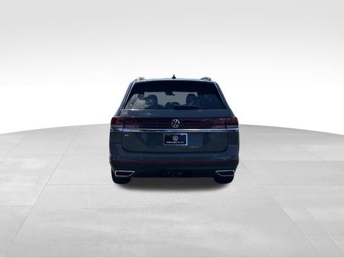 New 2026 Volkswagen Atlas SE FWD image 4