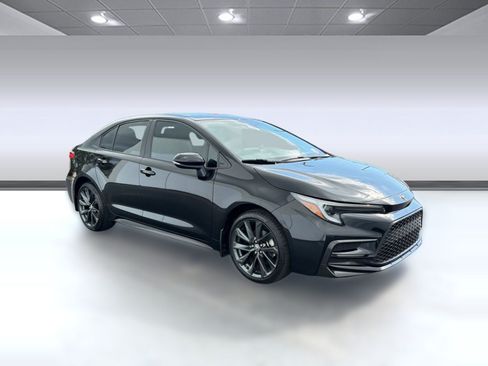 Certified 2024 Toyota Corolla SE FWD image 6