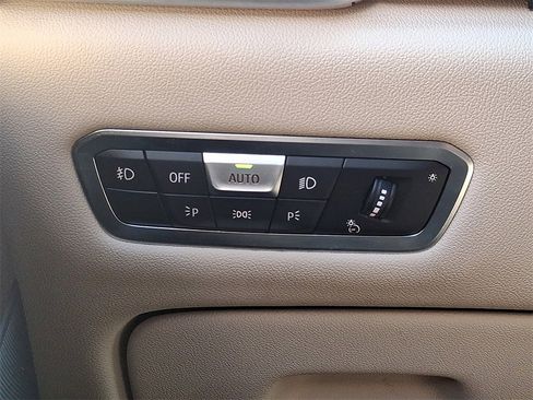 Used 2020 BMW X5 xDrive40i w/ Convenience Package image 25