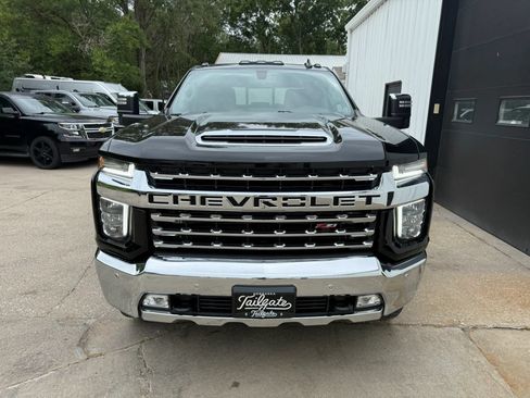 Used 2023 Chevrolet Silverado 2500 LTZ w/ LTZ Plus Package AWD/4WD image 3