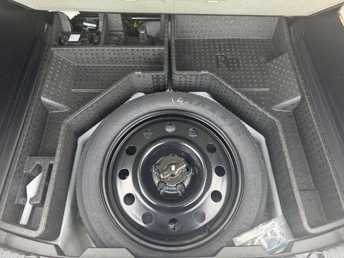 Certified 2024 Ford Edge SEL AWD/4WD image 16