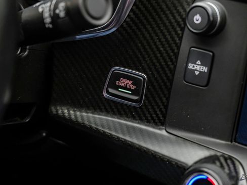 Used 2015 Chevrolet Corvette Z06 w/ 3LZ Preferred Equipment Group RWD image 99