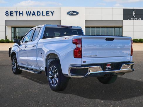 Used 2023 Chevrolet Silverado 1500 LT image 5