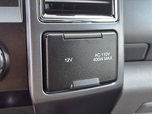 Used 2022 Ford F550 4x4 SuperCab Super Duty w/ XLT Value Package image 22