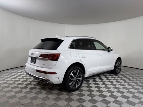 Certified 2025 Audi Q5 2.0T Premium Plus w/ Premium Plus Package image 7
