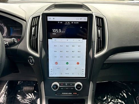 Used 2022 Ford Edge SEL image 24