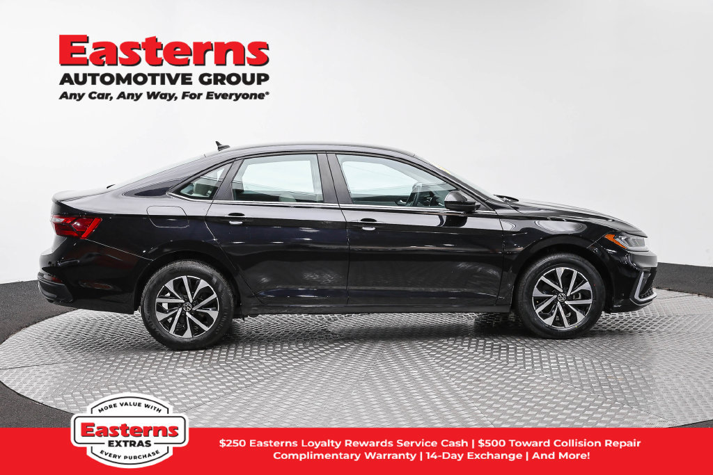 Used 2025 Volkswagen Jetta S FWD image 5