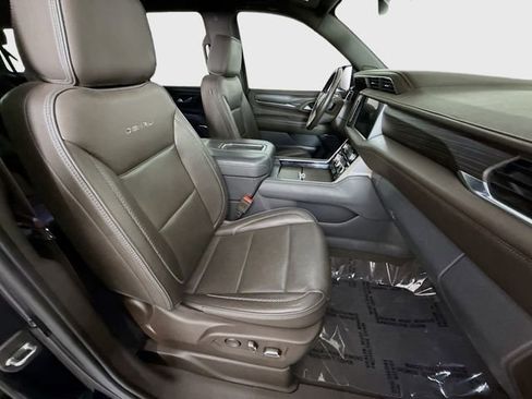 Used 2022 GMC Yukon Denali AWD/4WD image 31
