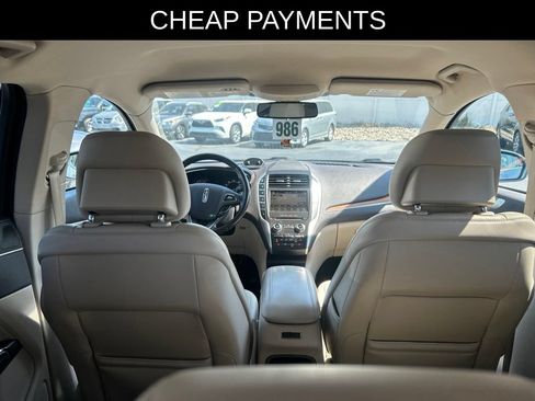 Used 2018 Lincoln MKC Select w/ Select Plus Package AWD/4WD image 6
