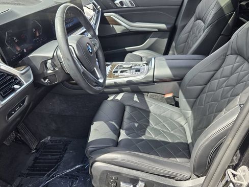 Used 2024 BMW X7 xDrive40i w/ Premium Package AWD/4WD image 10