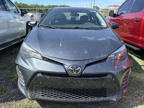 Used 2017 Toyota Corolla SE image 11