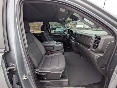 Used 2023 Chevrolet Silverado 1500 LT image 32