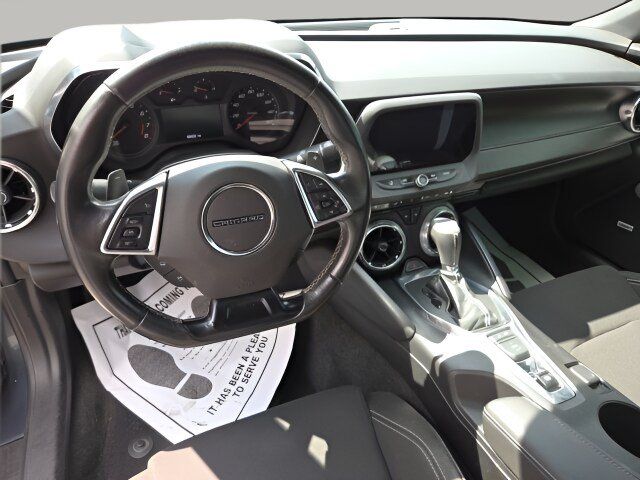 Used 2019 Chevrolet Camaro LT w/ Technology Package RWD image 14