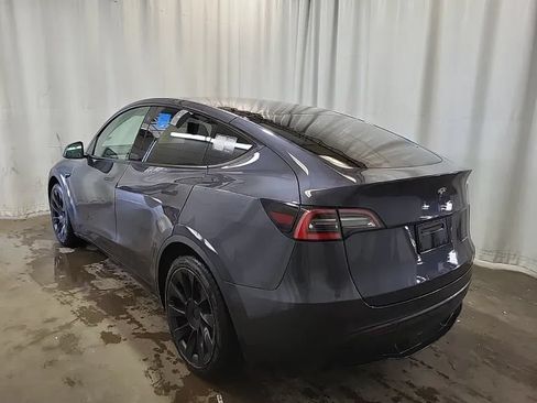 Used 2021 Tesla Model Y Long Range AWD/4WD image 4