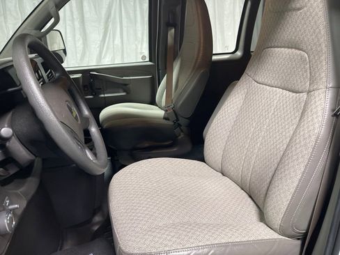 Used 2023 Chevrolet Express 3500 LS RWD image 20