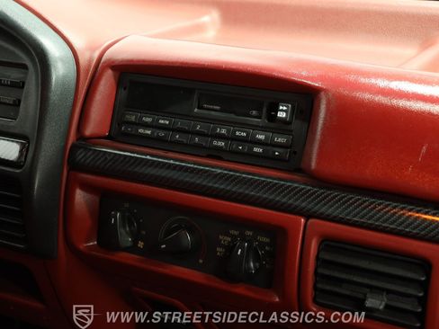 Used 1992 Ford F150 4x4 Regular Cab image 38