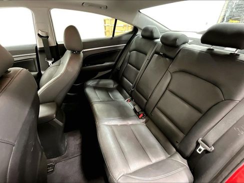 Used 2017 Hyundai Elantra Limited w/ Limited Tech Package 04 image 34