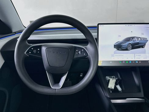 Used 2025 Tesla Model 3 Long Range AWD/4WD image 16
