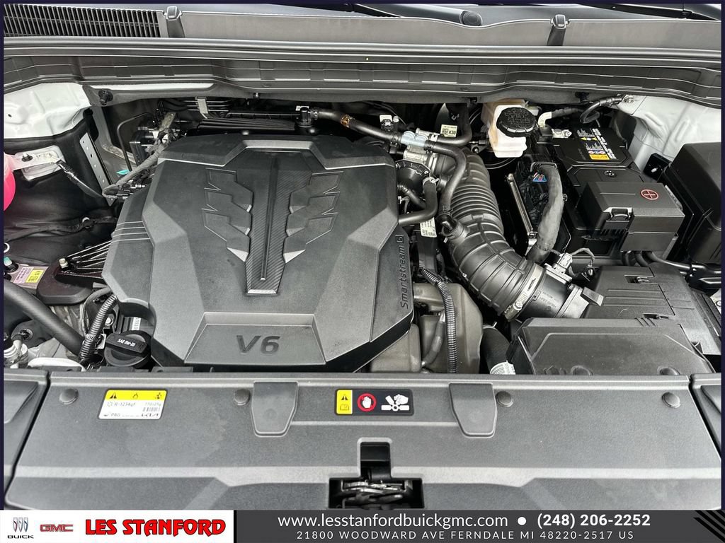 Used 2025 Kia Carnival EX FWD image 12