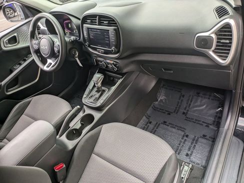 Used 2023 Kia Soul LX image 25
