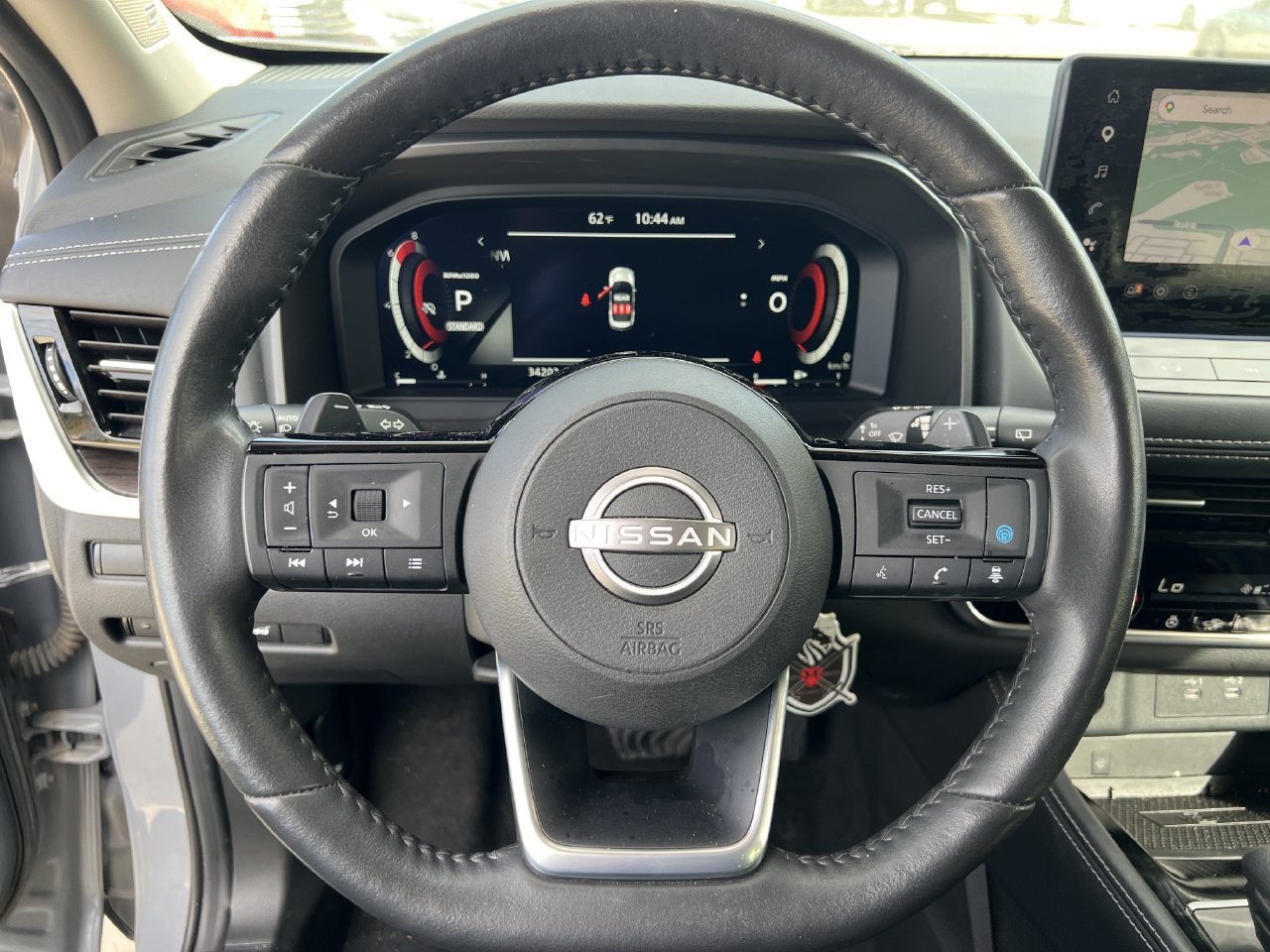 Used 2024 Nissan Rogue Platinum FWD image 6