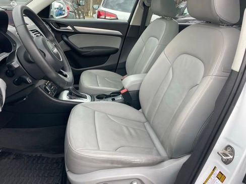 Used 2016 Audi Q3 2.0T Premium Plus w/ Technology Package image 6