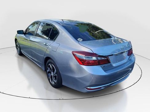 Used 2017 Honda Accord LX image 5