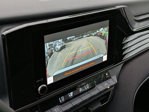 Used 2025 Toyota Camry LE FWD image 6