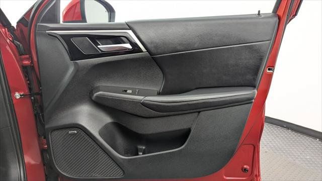 Used 2025 Mitsubishi Outlander SE FWD image 24