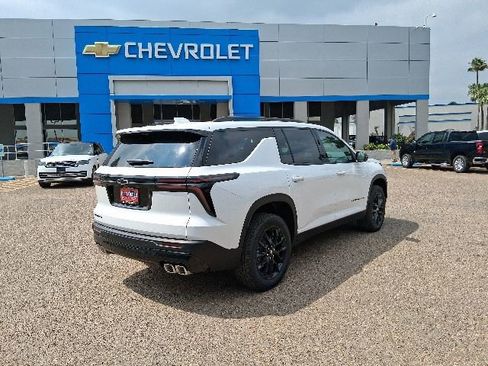 New 2026 Chevrolet Traverse LT FWD image 5