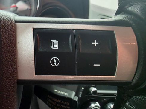 Used 2009 Dodge Challenger SRT8 w/ SRT Option Group II image 6