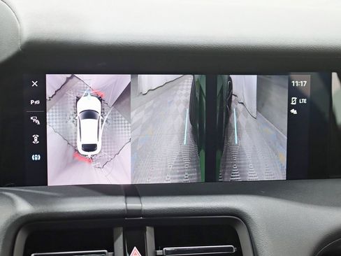 Used 2022 Porsche Taycan 4 Cross Turismo image 18