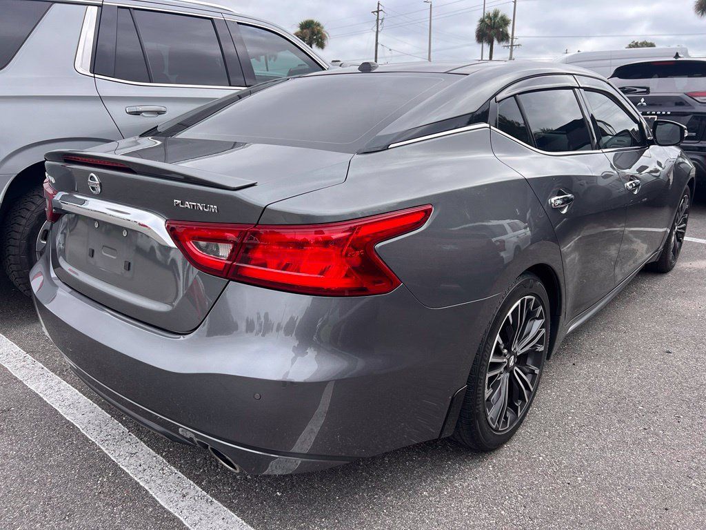 Used 2017 Nissan Maxima Platinum w/ Medallion Package FWD image 4