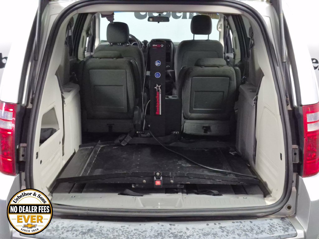 Used 2008 Dodge Grand Caravan SE FWD image 22