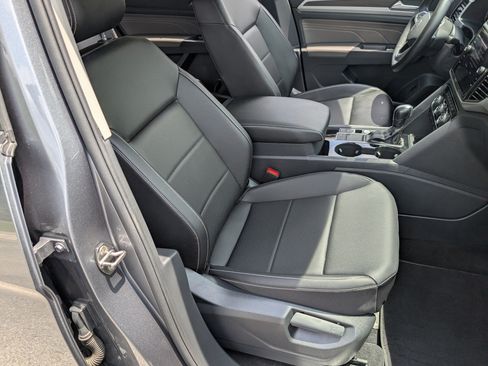 Used 2023 Volkswagen Atlas SE FWD image 18