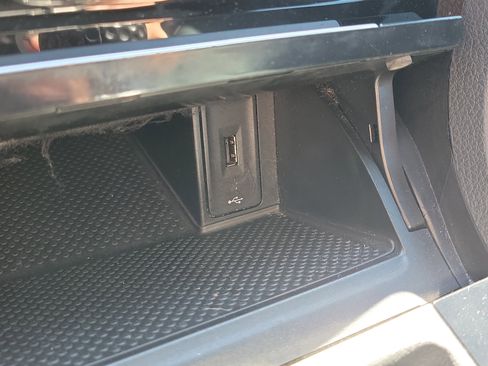 Used 2019 Volkswagen GTI SE image 33