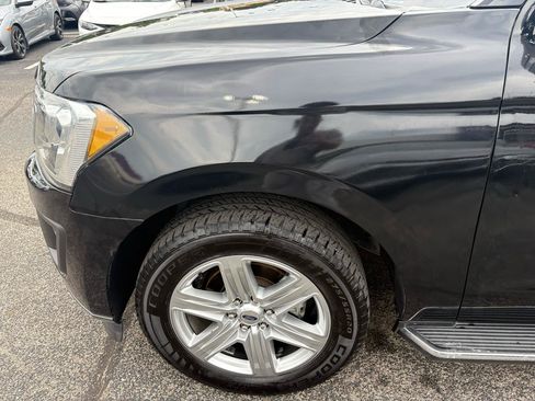 Used 2020 Ford Expedition XLT w/ Equipment Group 202A RWD image 12