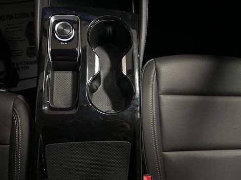 Used 2025 Buick Envision Preferred image 22