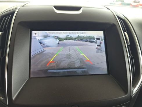 Used 2019 Ford Edge Titanium AWD/4WD image 13